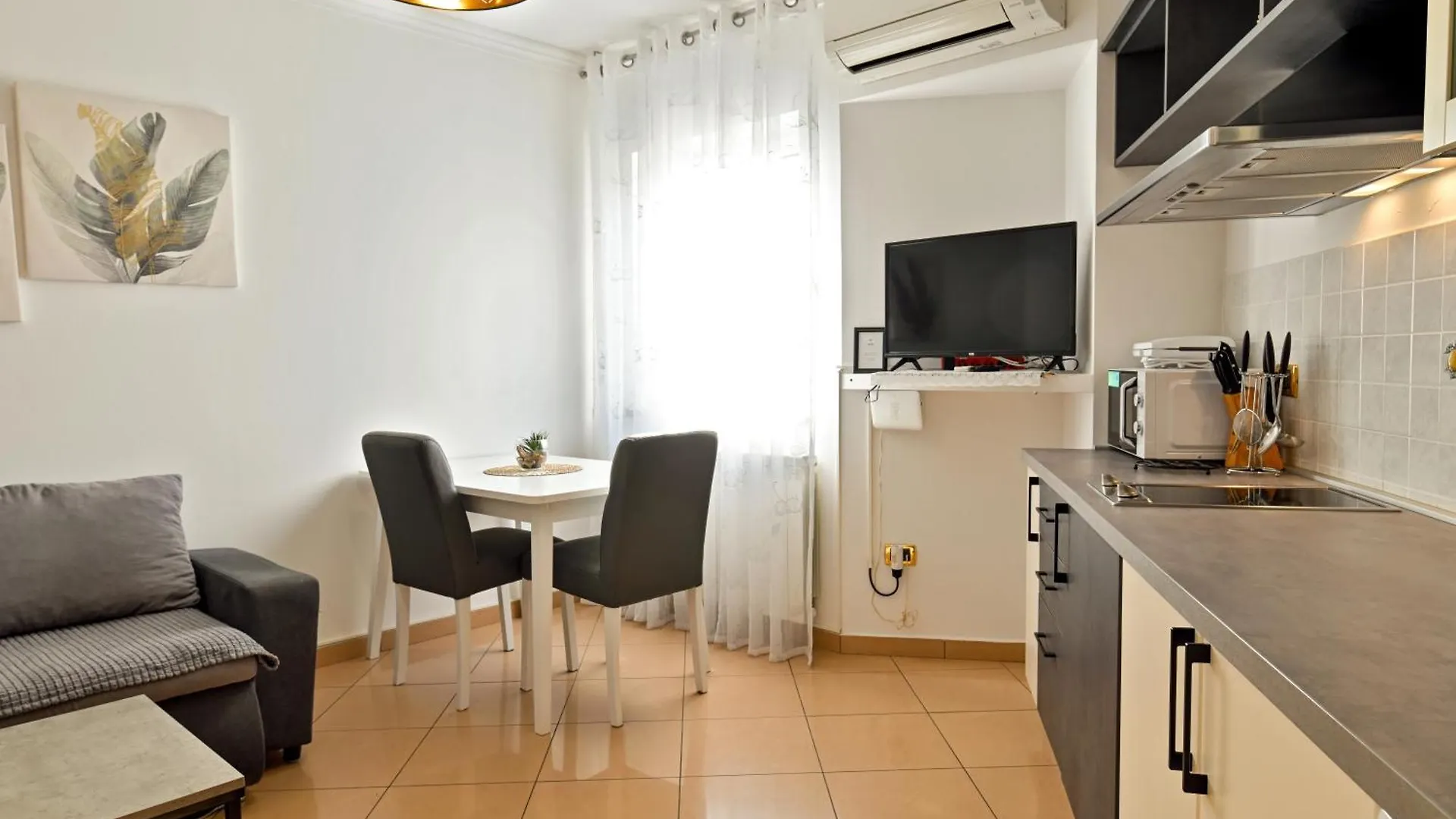 Apartments Angela Ουμάγκ 0*,  Κροατία