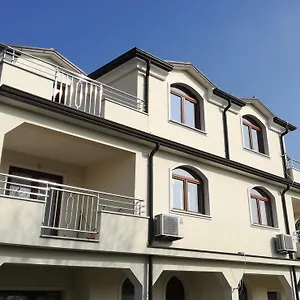 Mirasol Apartment